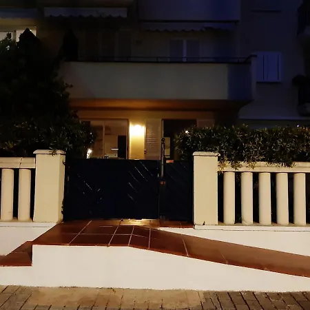 Apartment Sitges, By The Sea! Air Conditioning And Free Wi-fi *