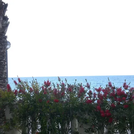 Apartment Sitges, By The Sea! Air Conditioning And Free Wi-fi